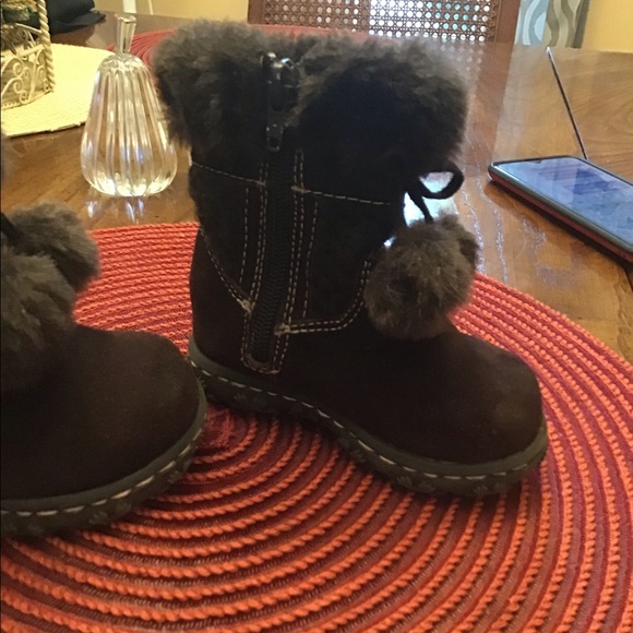 Arizona brown suede boots with pompous size 5 suede flowers warm school … - Picture 3 of 12